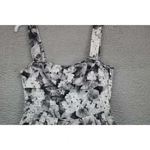 Talbots Women's Cami Sundress-Size 2(10-12)-Pleated - Picture 2 of 8